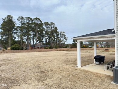 13 Knotty Pine Ln, Clayton, NC 27520 - photo 6