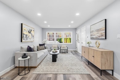 1707 Burnet Ave, Union, NJ 07083 - photo 3