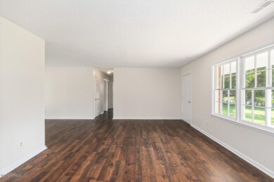 2909 Country Club Rd, Jacksonville, NC 28546 - photo 7