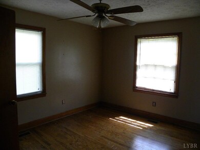 114 Cloverdale Dr, Madison Heights, VA 24572 - photo 7