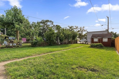 1631 S Scott St, South Bend, IN 46613 - photo 4