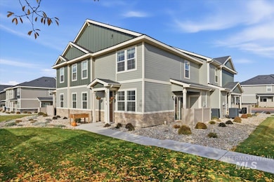 2324 E Spice Loop, Nampa, ID 83687 - photo 2