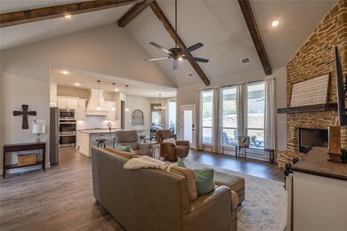 123 Deer Glade Ln, Azle, TX 76020 - photo 4