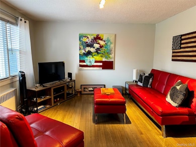 235 S Buckhout St unit 235, Irvington, NY 10533 - photo 4