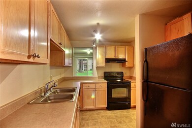 23912 12th Place S unit 202, Des Moines, WA 98198 - photo 4