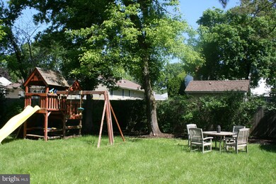 42 Smithfield Ave, Lawrence Township, NJ 08648 - photo 2