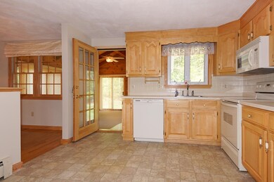 26 Meadowvale Rd, Burlington, MA 01803 - photo 6