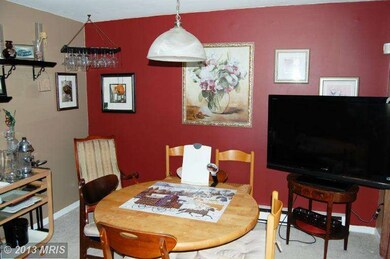 2200 Kent Village Dr, Hyattsville, MD 20785 - photo 7