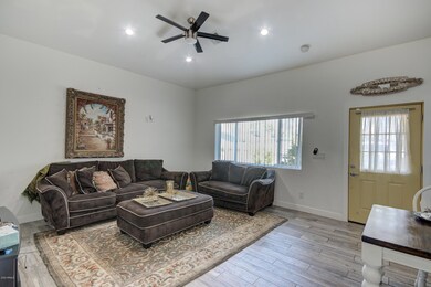 3616 N 11th St-6