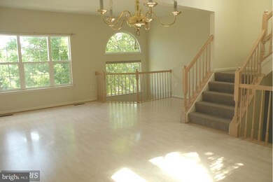 21263 Owls Nest Cir, Germantown, MD 20876 - photo 4