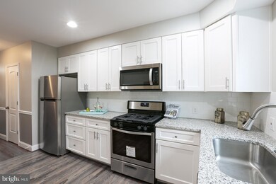 221 S Robinson St, Baltimore, MD 21224 - photo 7