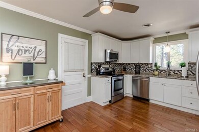 Beautiful hardwood floors, granite counter tops in