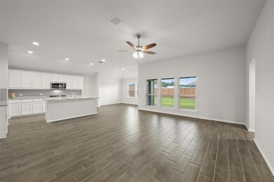 429 Basalt Dr, Azle, TX 76020 - photo 5