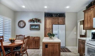 Island and Eat-In Kitchen.