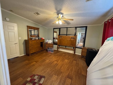 8814 Nautilus Dr, Tampa, FL 33635 - photo 5