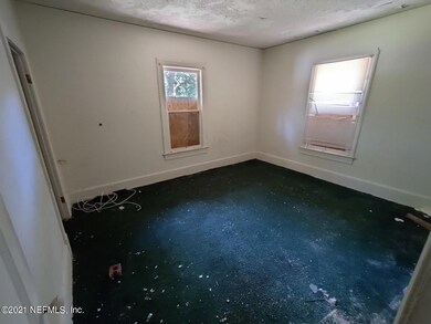 224 W 24 St Bedroom1