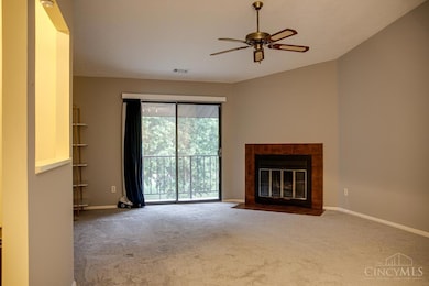 537 Davis Rd, Cincinnati, OH 45255 - photo 4