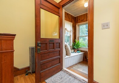 88 Bolton St Portland ME 04102-large-006