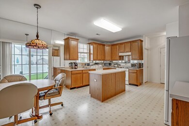 713 Meade Ct, Williamstown, NJ 08094 - photo 5