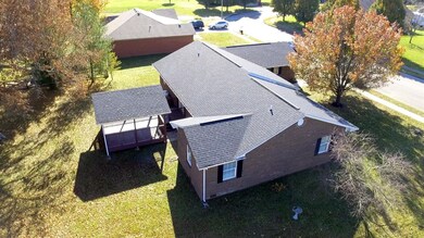 93 Hughes Ave, Berea, KY 40403 - photo 3