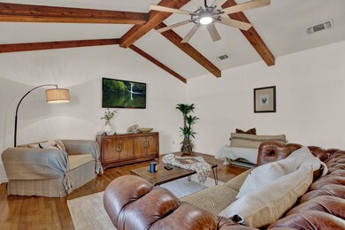 603 N Bowie St, Fredericksburg, TX 78624 - photo 3