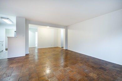 Edwardian unit 3C, Bronx, NY 10463 - photo 2