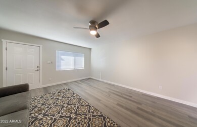 2230 E Brill St unit 4, Phoenix, AZ 85006 - photo 2