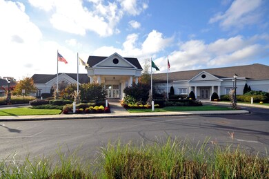 40-Clubhouse