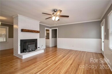 426 Hillcrest Dr, Statesville, NC 28677 - photo 4