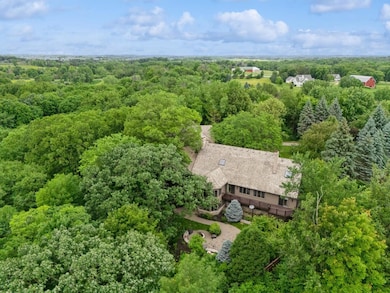 10420 Bluff Cir, Chaska, MN 55318 - photo 6