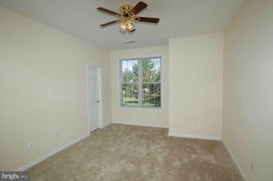 13704 Longmeade Ct, Gainesville, VA 20155 - photo 6