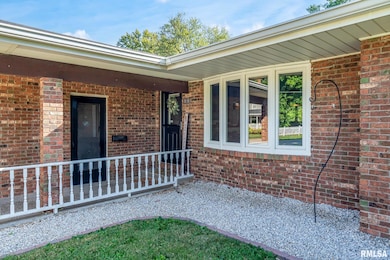 510 N Meadow St, Geneseo, IL 61254 - photo 2