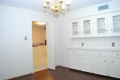 2444 Chestnut Dr, Rosenberg, TX 77471 - photo 5