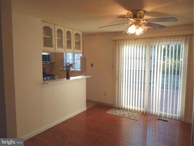 9144 Burke Rd, Burke, VA 22015 - photo 4