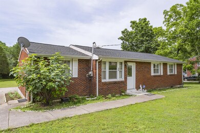 Windows and doors are in great shape to make a nice, tidy home!
