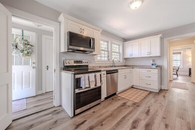 21 Fairmount St, Nashua, NH 03064 - photo 6