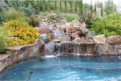 Custom Pool and Spa