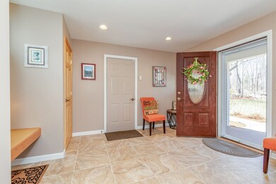 448 N Pembroke Rd, Pembroke, NH 03275 - photo 6