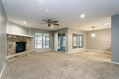 4208 Mojave Dr, Granbury, TX 76049 - photo 6