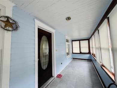 40 Howard Ave, Binghamton, NY 13904 - photo 3