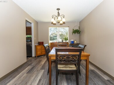 1794 N College St, Newberg, OR 97132 - photo 7