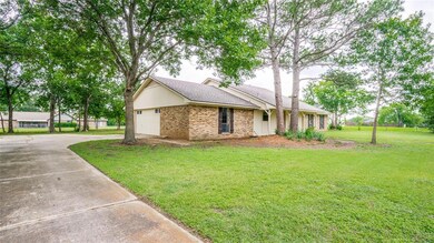 SIDE ENTRY 2 CAR GARAGE~