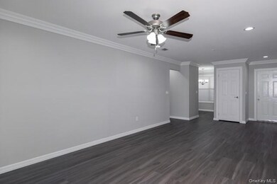 1000 Saddle Rock Rd unit 2201, Holbrook, NY 11741 - photo 6