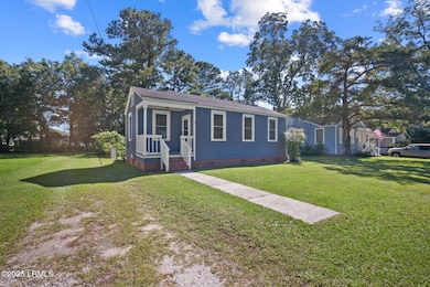 2708 North St, Beaufort, SC 29902 - photo 3