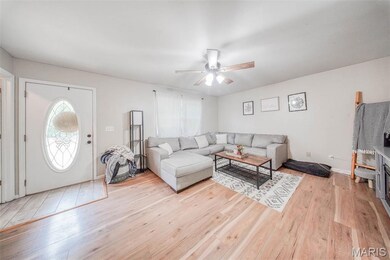 24478 Trolley Ln, Saint Robert, MO 65584 - photo 4