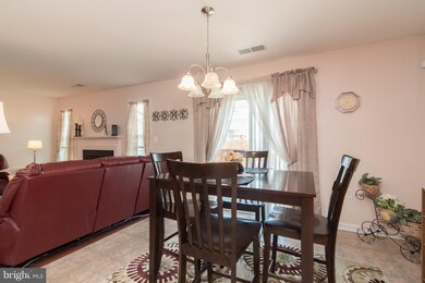 722 Bentley Dr, Inwood, WV 25428 - photo 7