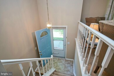 9112 Hunting Pines Place, Fairfax, VA 22032 - photo 4