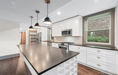 2215 W Thomas St unit G, Chicago, IL 60622 - photo 3