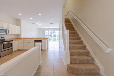 1005 Hampton Cir unit 125, Naples, FL 34105 - photo 6