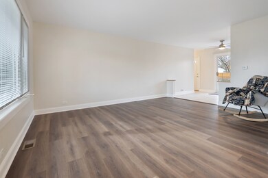 unlisted-address, Elk Grove Village, IL 60007 - photo 5